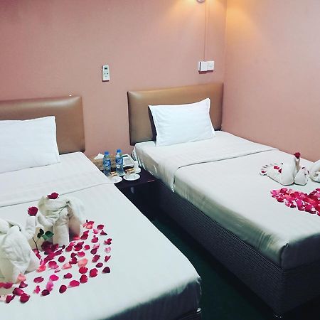G Star Hotel Yangon Bagian luar foto